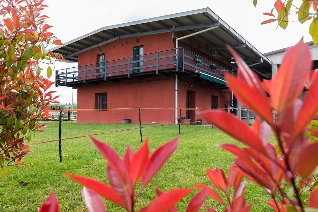 Cantù Agriturismo Jesson Rosamund מראה חיצוני תמונה