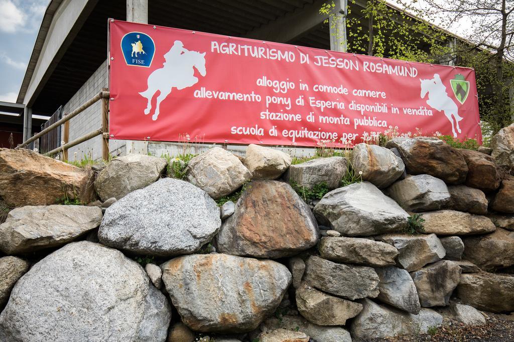 Cantù Agriturismo Jesson Rosamund מראה חיצוני תמונה